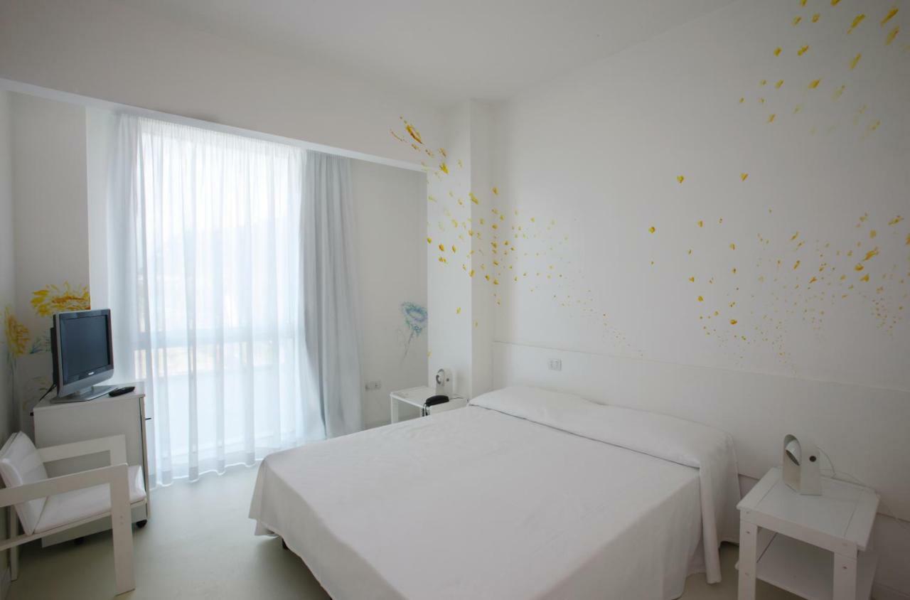 Hotel Alexander Museum Palace Pesaro Exteriér fotografie
